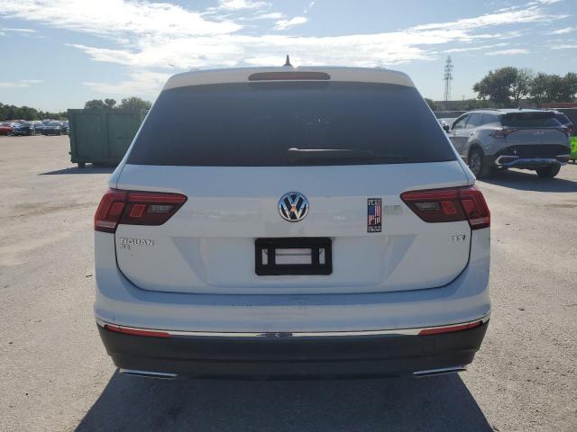 3VV3B7AX2JM192842 - 2018 VOLKSWAGEN TIGUAN SE WHITE photo 6