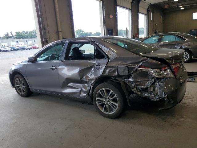 4T1BF1FK5HU302910 - 2017 TOYOTA CAMRY LE GRAY photo 2