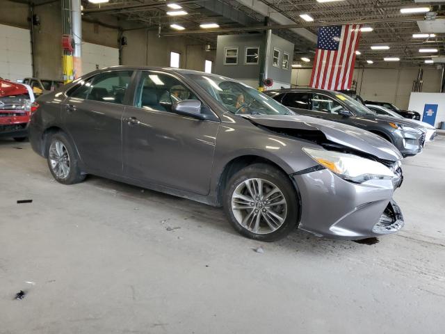 4T1BF1FK5HU302910 - 2017 TOYOTA CAMRY LE GRAY photo 4