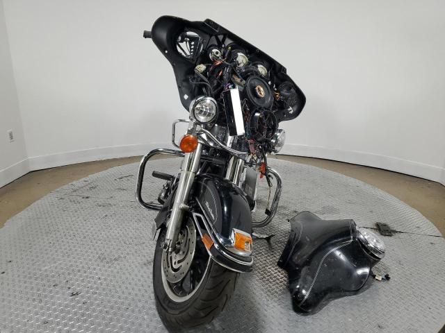 1HD1FC4167Y646130 - 2007 HARLEY-DAVIDSON FLHTCUI შავი ფოტო 2