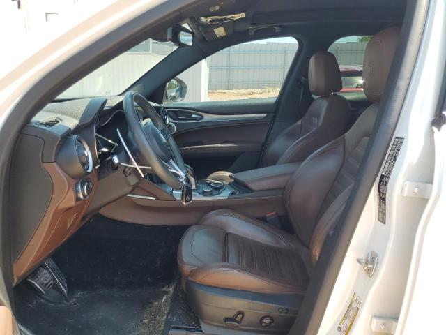 ZASFAKNN6J7B92368 - 2018 ALFA ROMEO STELVIO TI SPORT WHITE photo 7