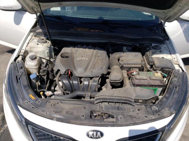 KNAGM4A75F5631745 - 2015 KIA OPTIMA LX WHITE photo 11