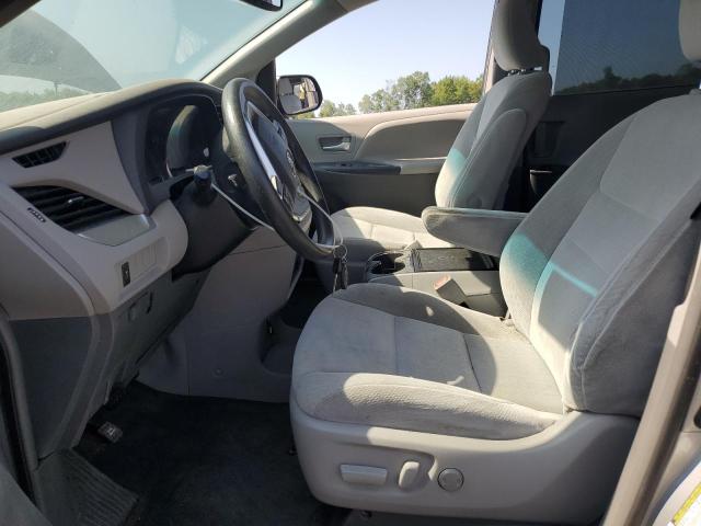 5TDKK3DC6GS710312 - 2016 TOYOTA SIENNA LE SILVER photo 7