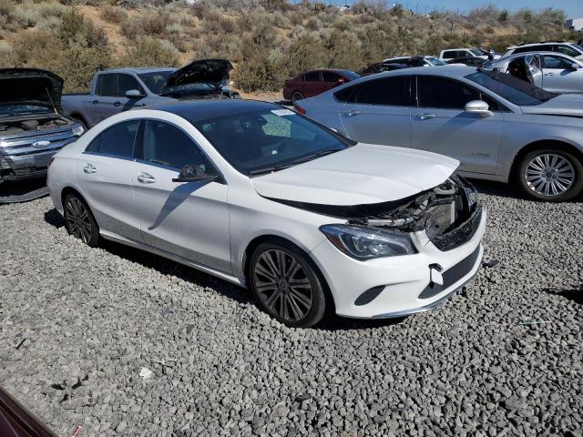 WDDSJ4GB3JN639410 - 2018 MERCEDES-BENZ CLA 250 4MATIC WHITE photo 4