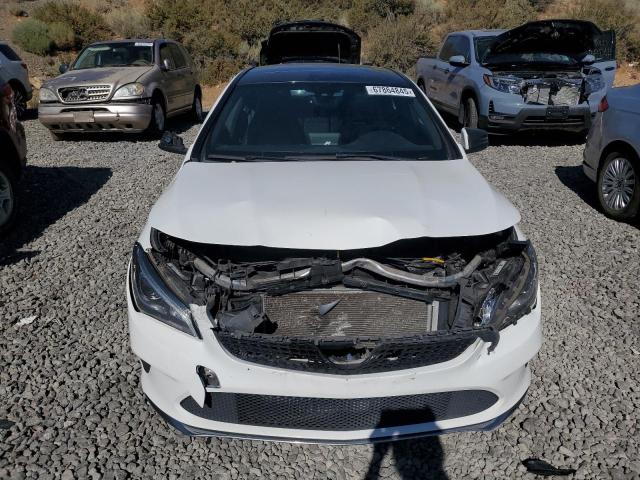 WDDSJ4GB3JN639410 - 2018 MERCEDES-BENZ CLA 250 4MATIC WHITE photo 5
