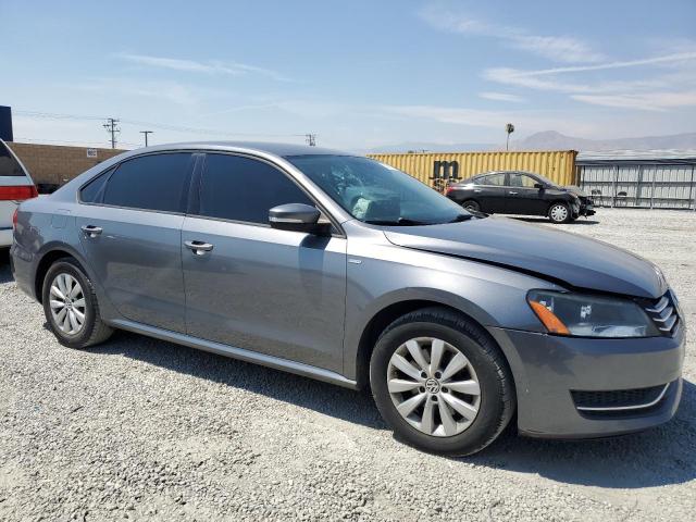 1VWAT7A39FC081758 - 2015 VOLKSWAGEN PASSAT S ნაცრისფერი ფოტო 4