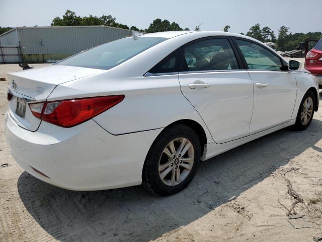 5NPEB4AC0DH611557 - 2013 HYUNDAI SONATA GLS WHITE photo 3