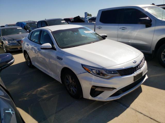 5XXGT4L36KG323330 - 2019 KIA OPTIMA LX WHITE photo 4