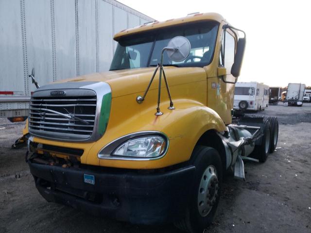 1FUJA6CK04LM51279 - 2004 FREIGHTLINER CONVENTION COLUMBIA YELLOW photo 2