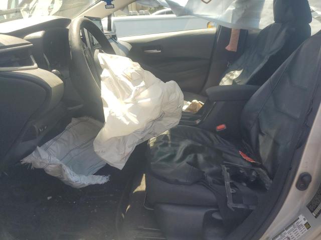 5YFEPRAE1LP029842 - 2020 TOYOTA COROLLA LE SILVER photo 7