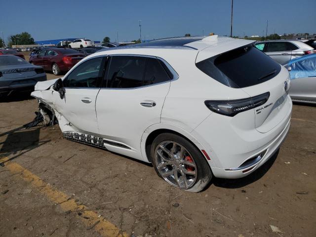 LRBFZSR47ND030158 - 2022 BUICK ENVISION AVENIR WHITE photo 2