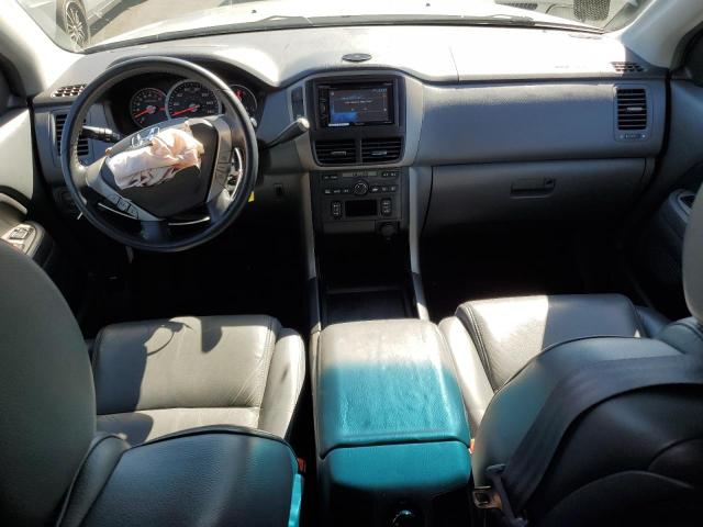 5FNYF28596B000733 - 2006 HONDA PILOT EX SILVER photo 8