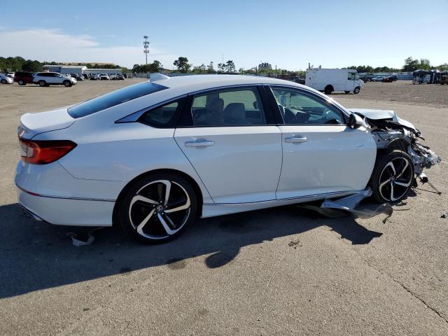 1HGCV1F97JA004117 - 2018 HONDA ACCORD TOURING WHITE photo 3