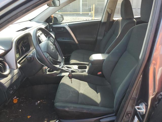 JTMZFREV8GJ098052 - 2016 TOYOTA RAV4 LE GRAY photo 7