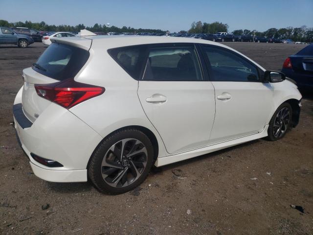 JTNKARJEXJJ567909 - 2018 TOYOTA COROLLA IM WHITE photo 3