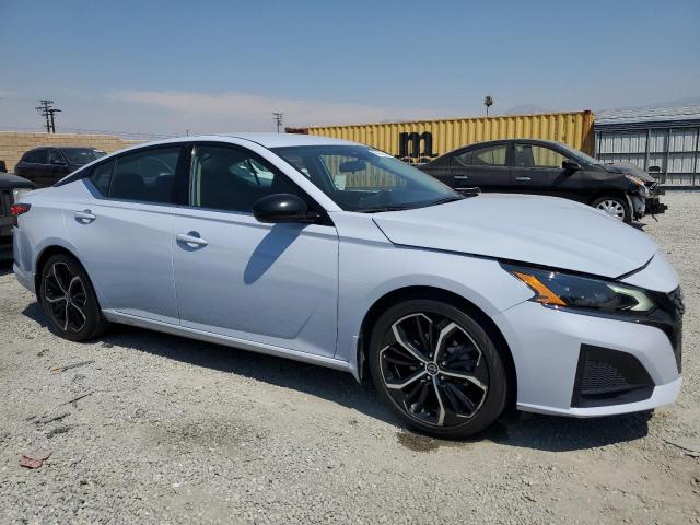 1N4BL4CV7PN403362 - 2023 NISSAN ALTIMA SR GRAY photo 4