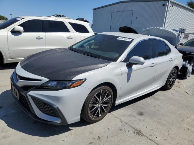 4T1G11AK4PU129312 - 2023 TOYOTA CAMRY SE NIGHT SHADE WHITE photo 1