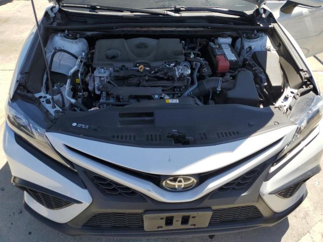 4T1G11AK4PU129312 - 2023 TOYOTA CAMRY SE NIGHT SHADE WHITE photo 11