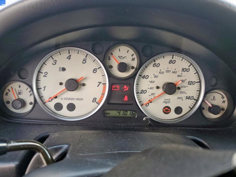 JM1NB353130311221 - 2003 MAZDA MX-5 MIATA BASE SILVER photo 9