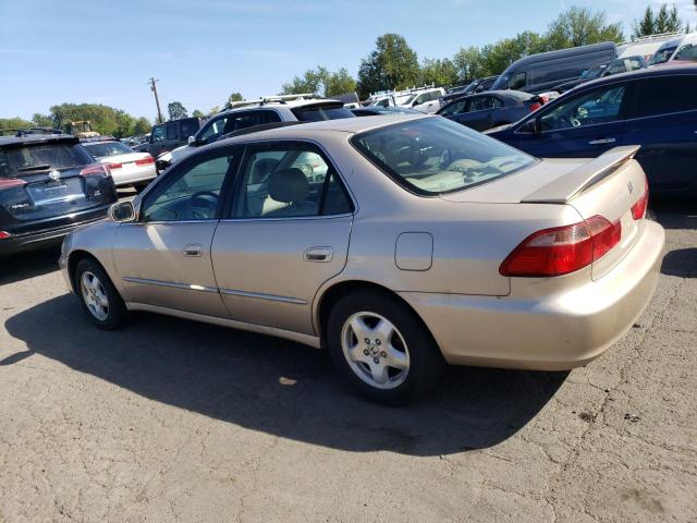 1HGCG1652YA001630 - 2000 HONDA ACCORD EX GOLD photo 2