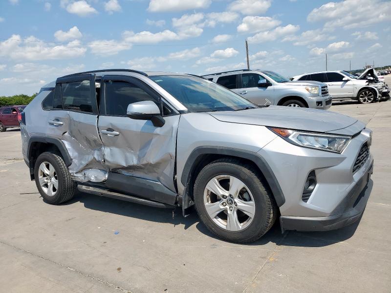 JTMW1RFV3KD025601 - 2019 TOYOTA RAV4 XLE Plata foto 4