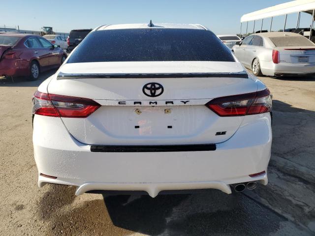 4T1T11AK3RU249717 - 2024 TOYOTA CAMRY SE NIGHT SHADE WHITE photo 6