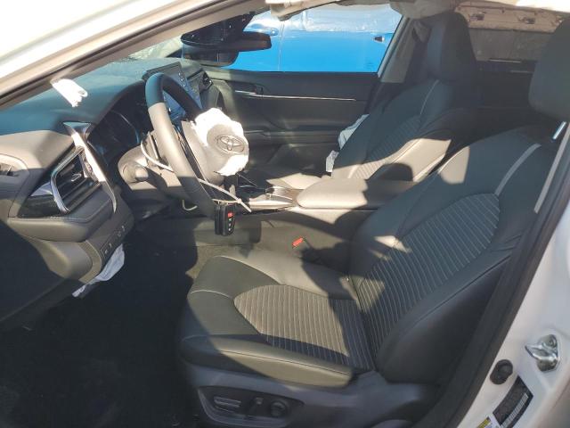 4T1T11AK3RU249717 - 2024 TOYOTA CAMRY SE NIGHT SHADE WHITE photo 7