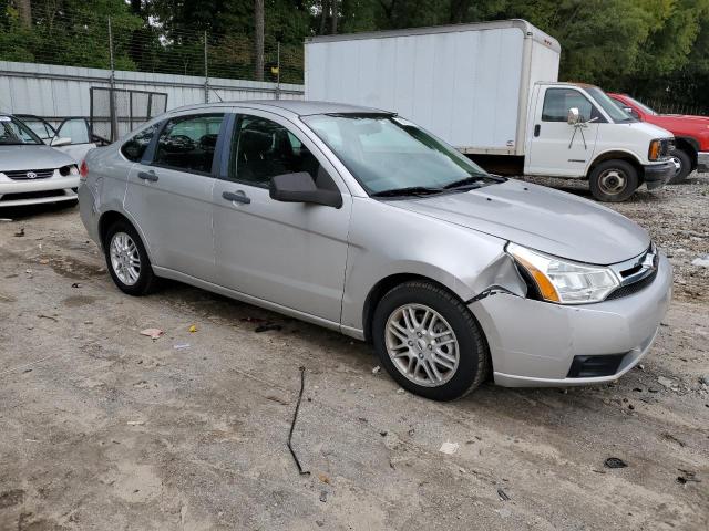 1FAHP35N49W110795 - 2009 FORD FOCUS SE SILVER photo 4