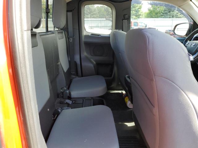 5TFSZ5AN6HX114805 - 2017 TOYOTA TACOMA ACCESS CAB ნარინჯისფერი ფოტო 10