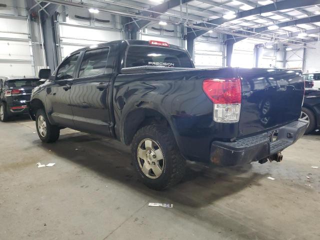 5TFDY5F15AX104323 - 2010 TOYOTA TUNDRA CREWMAX SR5 BLACK photo 2