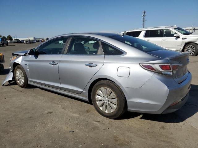 KMHE24L1XGA013950 - 2016 HYUNDAI SONATA HYBRID SILVER photo 2