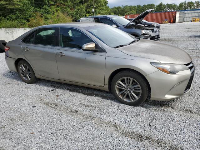 4T1BF1FK7HU756558 - 2017 TOYOTA CAMRY LE Кремовый фото 4