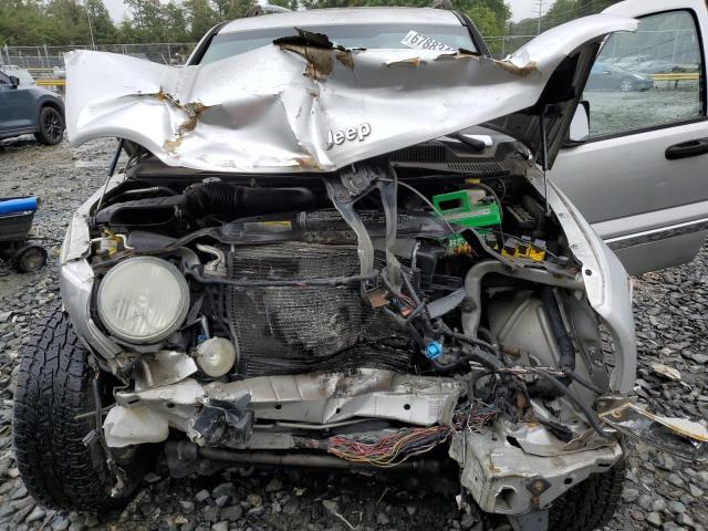 1J8GL58K65W524484 - 2005 JEEP LIBERTY LIMITED SILVER photo 12