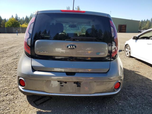 KNDJP3AE5H7021537 - 2017 KIA SOUL EV GRAY photo 6