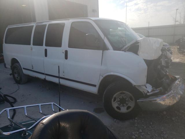 1GJHG39K881149016 - 2008 GMC SAVANA G3500 WHITE photo 4