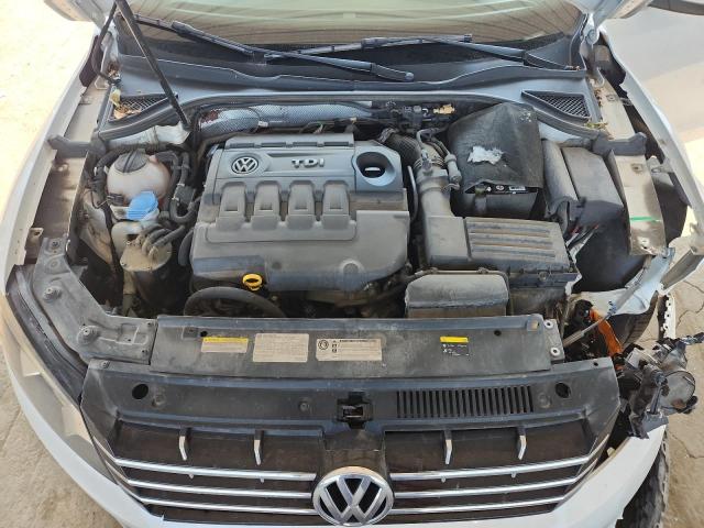 1VWBV7A32FC108801 - 2015 VOLKSWAGEN PASSAT SE WHITE photo 11