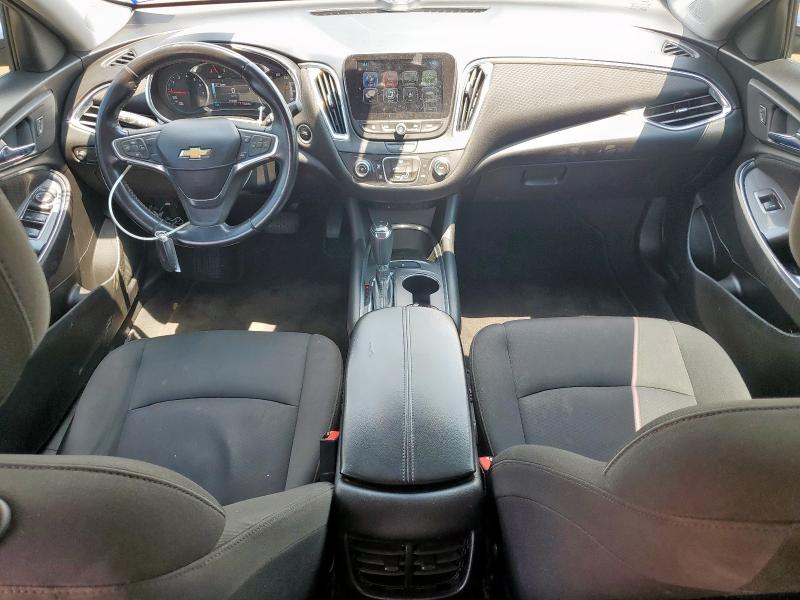 1G1ZD5ST1JF137665 - 2018 CHEVROLET MALIBU LT SILVER photo 8