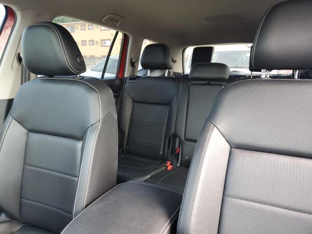 1V2WP2CA0PC529123 - 2023 VOLKSWAGEN ATLAS SE RED photo 10