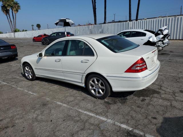 WDBRF54H37A935194 - 2007 MERCEDES-BENZ C 280 WHITE photo 2