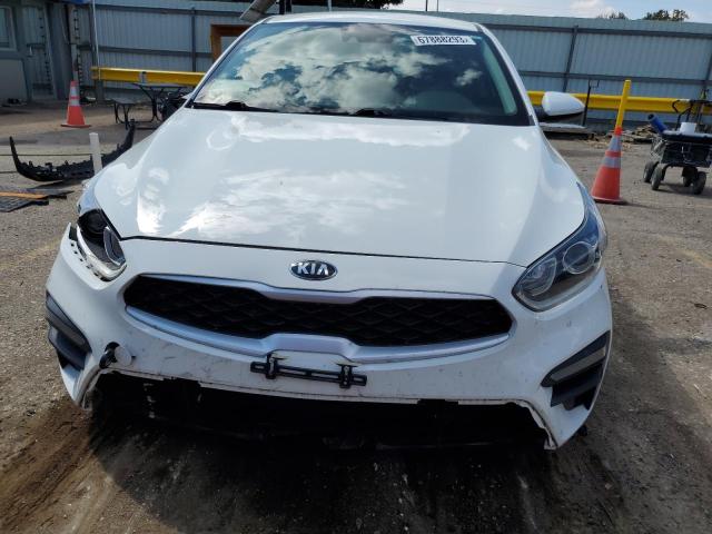 3KPF24AD1KE014593 - 2019 KIA FORTE FE WHITE photo 5