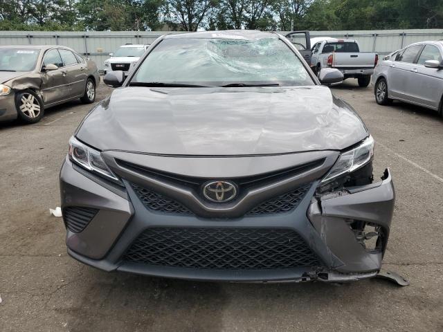 4T1M11AK0LU938125 - 2020 TOYOTA CAMRY SE გრაფიტი ფოტო 5