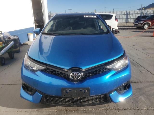 JTNKARJE5JJ557837 - 2018 TOYOTA COROLLA IM BLUE photo 5