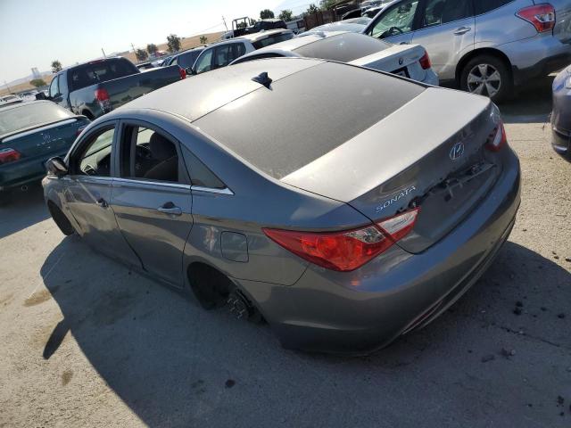 5NPEB4AC1DH795519 - 2013 HYUNDAI SONATA GLS GRAY photo 2