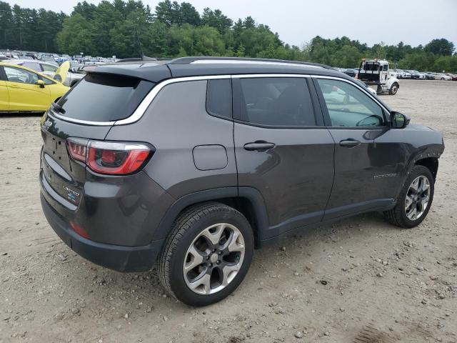 3C4NJDCB6JT400303 - 2018 JEEP COMPASS LIMITED Մոխրագույն լուսանկար 3