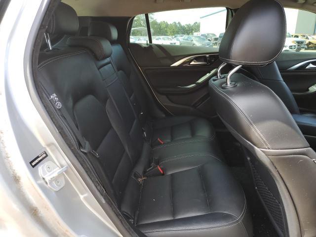 SJKCH5CP9HA015353 - 2017 INFINITI QX30 BASE Gümüş foto 10