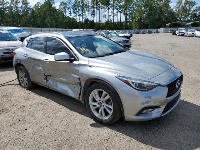 SJKCH5CP9HA015353 - 2017 INFINITI QX30 BASE Gümüş foto 4