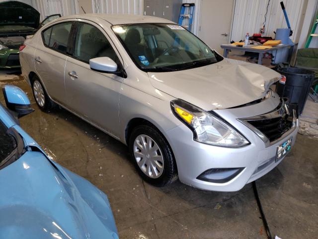 3N1CN7AP8GL881470 - 2016 NISSAN VERSA S SILVER photo 4