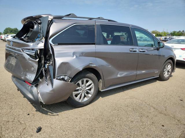 5TDYRKEC8MS037114 - 2021 TOYOTA SIENNA XLE GRAY photo 3