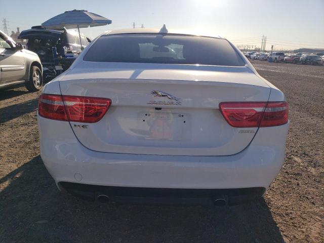 SAJAR4BG8HA965014 - 2017 JAGUAR XE WHITE photo 6