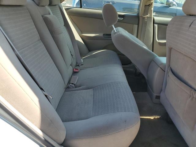 4T1BF30K15U613623 - 2005 TOYOTA CAMRY LE SILVER photo 10